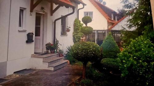 Foto - ⭐️MODERNE DHH IN BURGAU⭐️ - 495.000,00&nbsp;EUR Kaufpreis, ca.&nbsp; 145,00&nbsp;m&sup2;