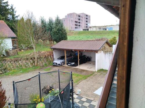 Foto - Carportplatz in einer Dreiergarage