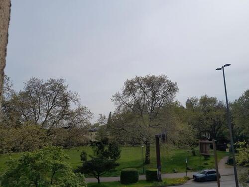 Foto - WG-fähige 2 Zimmerwhg mit EBK nähe BarbarossaplatzPark gegenüber