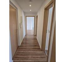 4 Raum Wohnung in Hohenmölsen - 850,00 EUR Kaltmiete, in Hohenmölsen (PLZ: 06679)