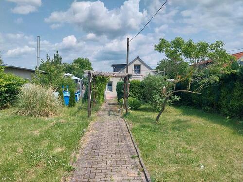 Foto - kleines Häuschen mit Erbbaurecht