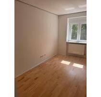 Helle freundliche 2-Zimmer Wohnung in Reimsbach Ortskern - Beckingen