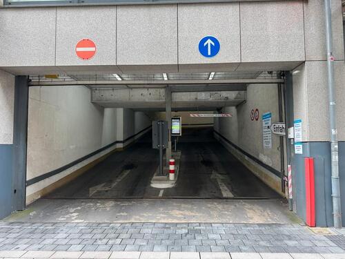 Foto - PKW-Stellplatz in Wuppertal-Bamern zu vermieten