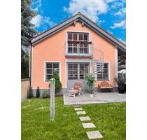 Voll Möblierte OG-Wohnung,Grundfl.ca.70qm,m.TerrasseGartenanteil - Schwandorf