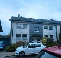 Traumhafte 3,5 Raum EG Wohnung mit eigenem Garten und Garage - Essen Stadtbezirk IV