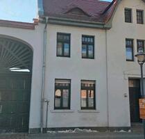 Einfamilienhaus zum wohlfühlen - 175.000,00&nbsp;EUR Kaufpreis, ca.&nbsp; 195,00&nbsp;m&sup2; in Calbe (Saale) (PLZ: 39240)