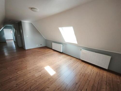 Foto - Komplett renovierte DG 2-Zimmer-Wohnung im Zentrum von Bunde