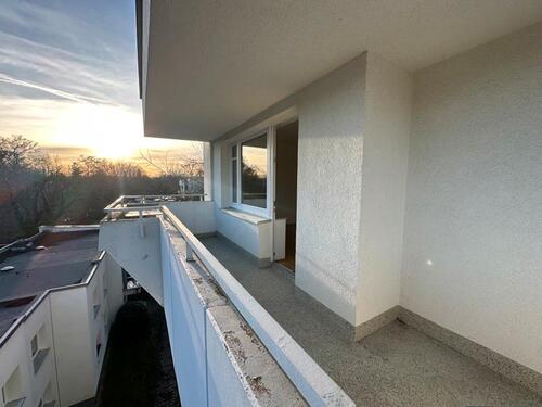 Foto - Helle 4 ½ -Zimmer-Wohnung mit 2 (!) Balkonen