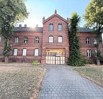 Dreiseitenhof - 275.000,00&nbsp;EUR Kaufpreis, ca.&nbsp; 350,00&nbsp;m&sup2; in Jessen (Elster) (PLZ: 06917)