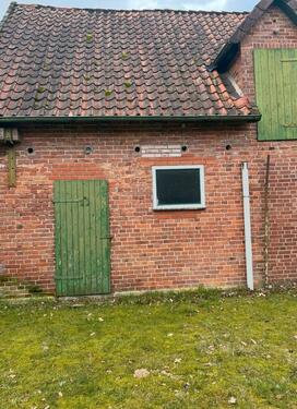 Foto - Lagerraum (ca. 25 m²) + Stellplatz Überdacht