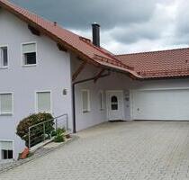 Schöne OG-Wohnung, Kachelofen, 110 qm in Waldmünchen zu vermieten