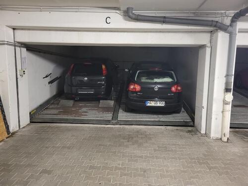 Foto - Tiefgaragen-Stellplatz - Duplex Parker- Eichendorffstrasse 62