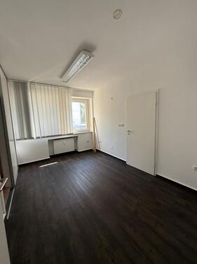 Foto - Helles Büro (eigener Raum ! ) am Park Citynah