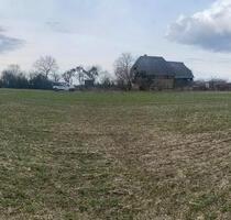 Haus mit Scheune, Resthof in Alleinlage-ca 3600m2 Grundstück - Penzlin