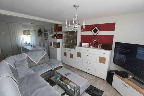 Foto - Verkaufe Reihenmittelhaus - 79.000,00&nbsp;EUR Kaufpreis, ca.&nbsp; 100,00&nbsp;m&sup2;