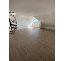 Moderne Maisonette-Wohnung im Ärztehaus zu vermieten - Chemnitz Bernsdorf