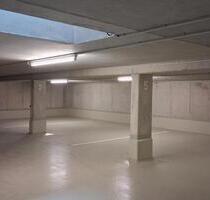 Tiefgaragenstellplatz in München Moosach zu vermieten