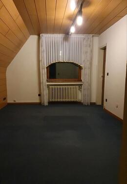 Foto - Zimmer mit Bad - 350,00 EUR Kaltmiete,