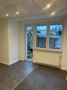 Foto - GEPFLEGTES APPARTEMENT MIT KLEINER TERRASSE IN KREFELD