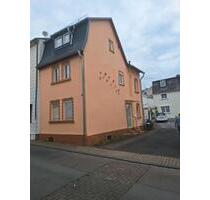 Kleines Haus mit Nebengebäude und Garage als Kapitalanlage - Bad Ems