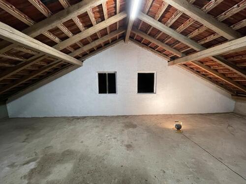 Foto - 40 qm Lagerfläche - 150,00&nbsp;EUR Kaltmiete, ca.&nbsp; 3,70&nbsp;m&sup2;