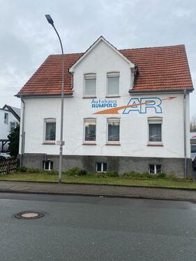 Foto - Herford Einfamilienhaus 8 ZimmerEinbauküche3 BadezimmerGarten