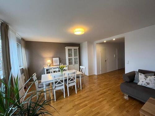 Foto - Vollständig renovierte 2-Zimmer-Wohnung mit EBK