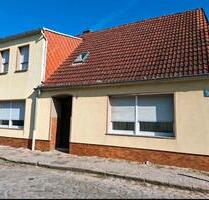 Haus mit Nebengelass in Calbe (Saale) - Nienburg (Saale)