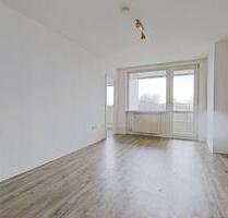 Renovierte 1-Zimmer-Wohnung mit EBK und BALKON - Rendsburg