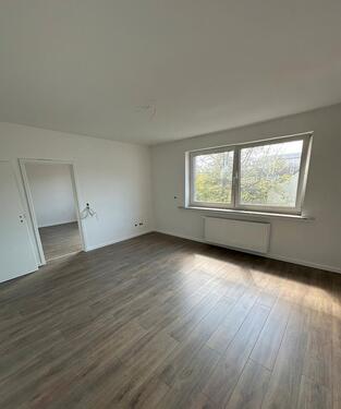 Foto - 4-Zimmer-Wohnung, ab sofort bezugsfrei