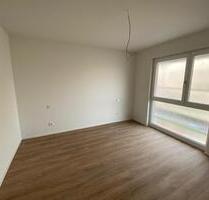 Schicke 3-Zimmer-Mietwohnung (Neubau), Balkon u. Carport-Stellpl. - Crailsheim