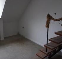 ZWISCHENMIETE Sonnige 2-Zimmer-Maisonette-DG-Wohnung in Nippes - Köln