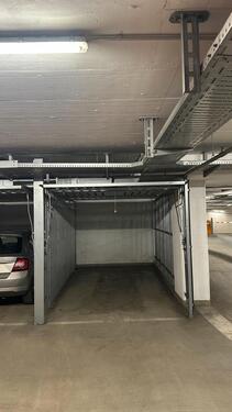 Foto - Stellplatz in Tiefgarage - 200,00&nbsp;EUR Miete,
