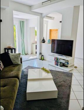 Foto - Geräumige Wohnung mit 3 Zimmern 97 qm