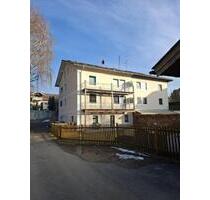 Wohnung 92 qm 3 Zimmerwohnung - 1.150,00&nbsp;EUR Kaltmiete, ca.&nbsp; 92,00&nbsp;m&sup2; in Vogtareuth (PLZ: 83569)
