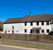 Einfamilien Haus - 135.000,00&nbsp;EUR Kaufpreis, ca.&nbsp; 115,00&nbsp;m&sup2; in Mehren (PLZ: 54552)