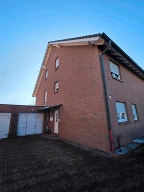 Foto - Gepflegte Doppelhaushälfte mit großem Garten,Garage & Stellplätze
