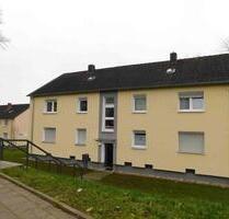 Überruhr-Holthausen: Frisch renovierte 3-Zi.-Whg. mit Balkon - Essen Stadtbezirk VIII