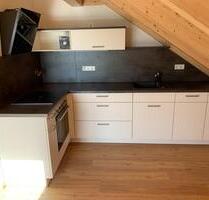 Verm. helle Dachgeschosswohnung mit Balkon nahe Plattling Deg. - Stephansposching