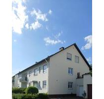 Großzügige 6-Zimmer-Maisonette (152 m²) mit Balkon & Garage in Homburg