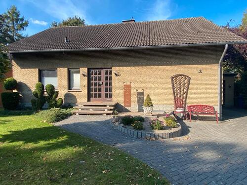 Foto - Gepflegtes Haus mit Traumgarten in Delbrück-Schöning