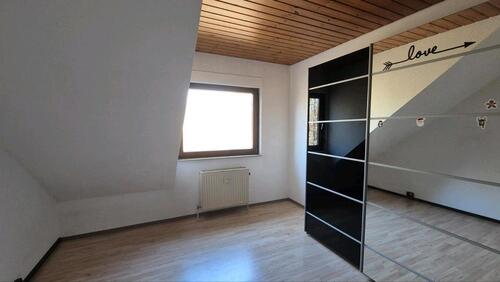 Foto - Dachgeschoßwohnung in Althütte zum Kaufen