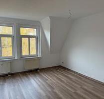 Schöne 2 Zimmer DG-Wohnung mit wunderschöner Aussicht - Plauen