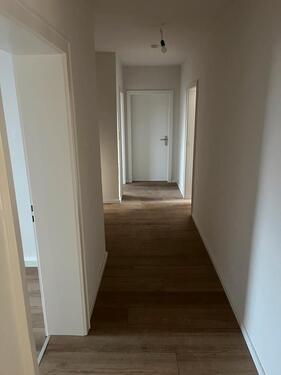 Foto - 4-Zimmer Wohnung mit Balkon, Garage & Keller