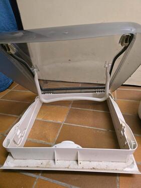 Foto - Dachluke für Wohnmobile oder Wohnwagen