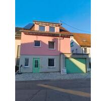 Moderne Doppelhaushalfte mit Garten, PV-Anlage & Einbauküche - Schorndorf