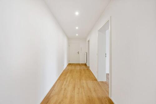 Foto - kernsanierte 3‑ZKBB‑Etagenwohnung mit EBK- sofort bezugsfrei