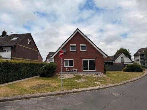Foto - Komplett saniertes Einfamilienhaus in Schortens-Middelsfähr