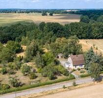 Großzügiges Wohnanwesen mit ELW, Nebengebäuden, 3.700m² Grundst. - Löwenberger Land