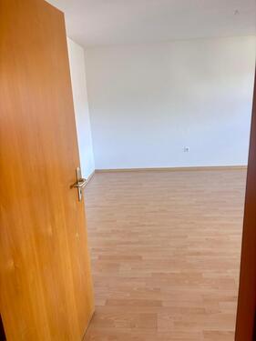 Foto - 1 Zimmer Dachgeschoßwohnung zur Miete in Zell am Main